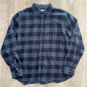 Weatherproof Men's Vintage Blue and Black Checkered Shirt
